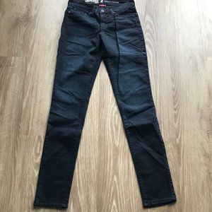 Levi's Dark Wash Skinny Jeans